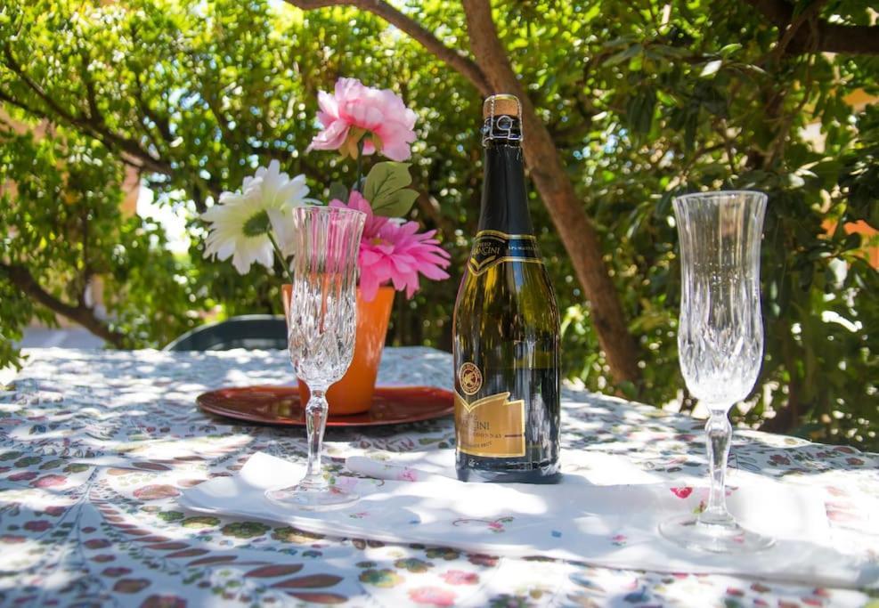 5 Minutes From The Seafront -apartment & Garden Appartement