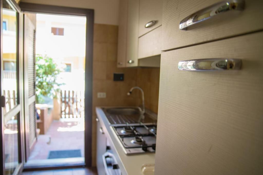 5 Minutes From The Seafront -apartment & Garden *